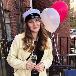 Meet your Posher, Oona